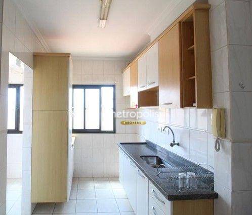 Apartamento à venda com 3 quartos, 74m² - Foto 4