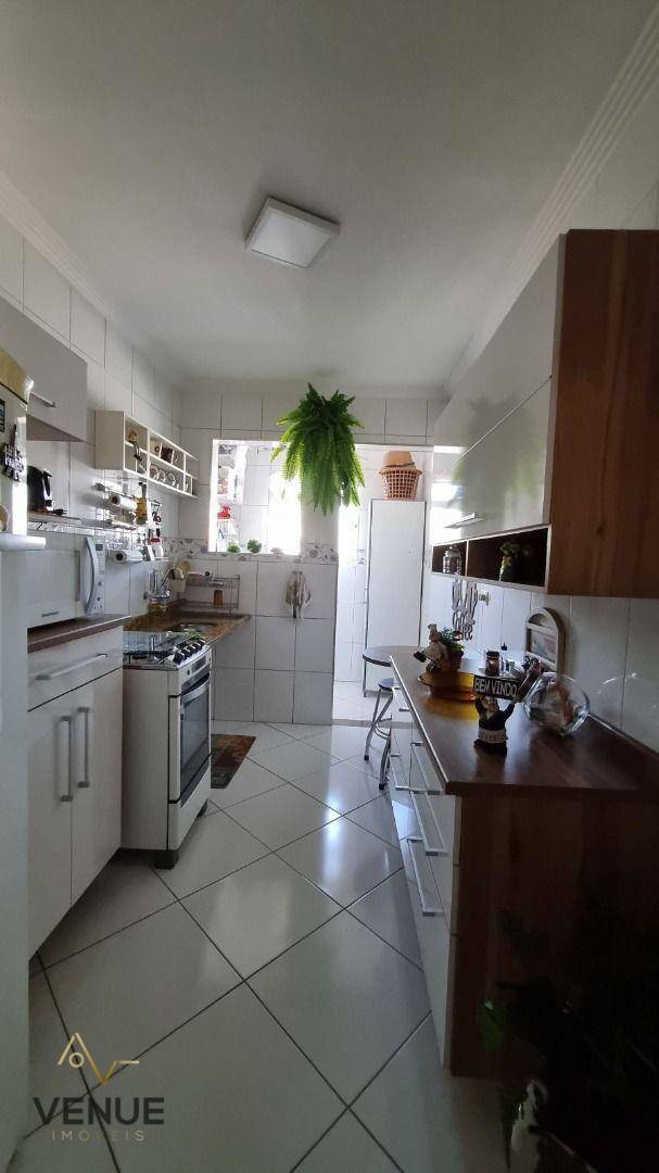 Apartamento à venda com 2 quartos, 60m² - Foto 16