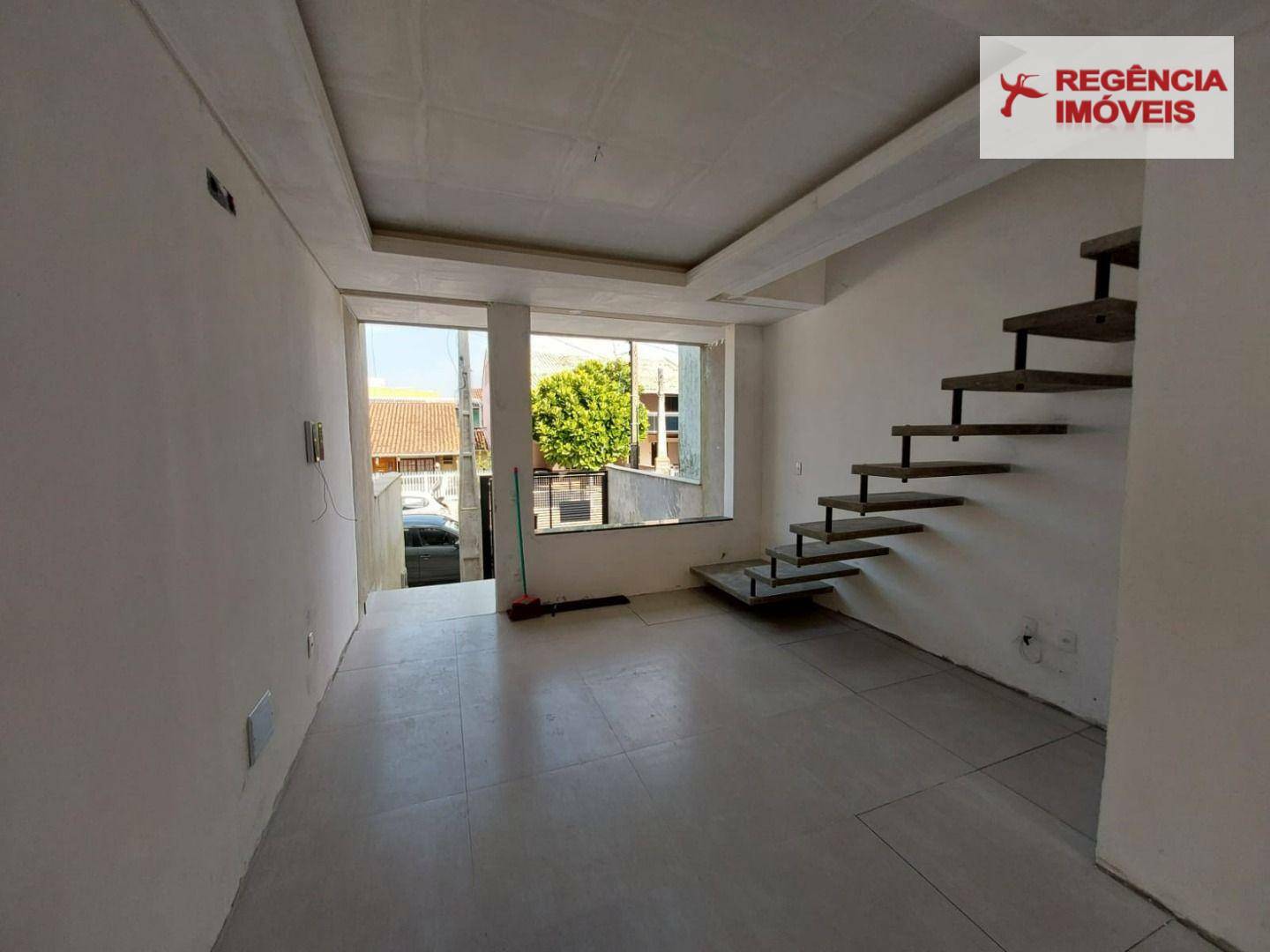 Casa à venda com 3 quartos, 146m² - Foto 2