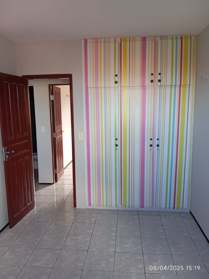 Apartamento para alugar com 3 quartos, 80m² - Foto 11