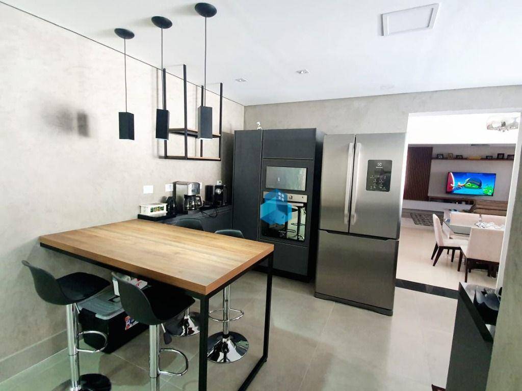 Casa à venda com 3 quartos, 306m² - Foto 22