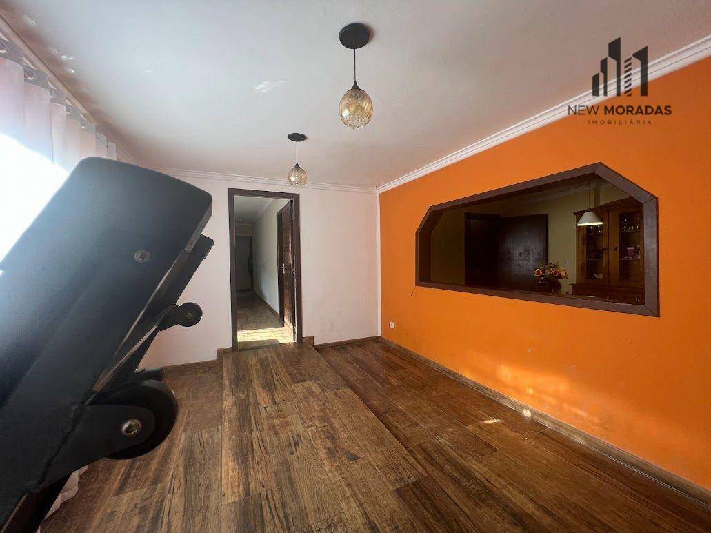 Casa à venda com 5 quartos, 229m² - Foto 6