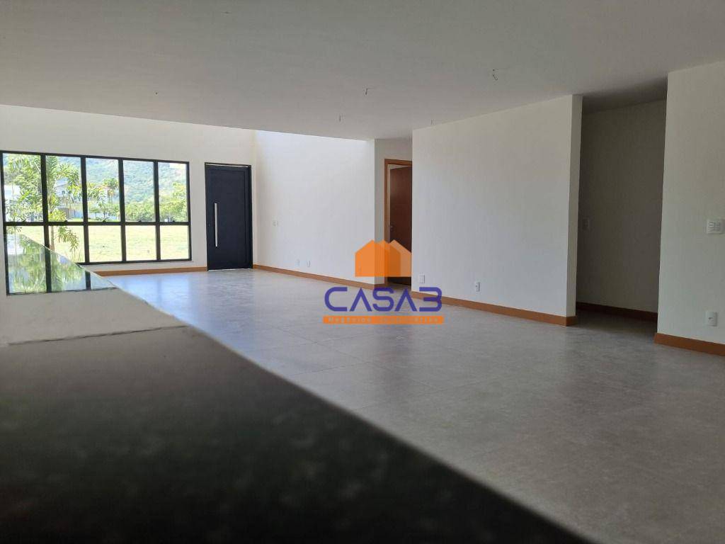 Casa de Condomínio à venda com 3 quartos, 204m² - Foto 8