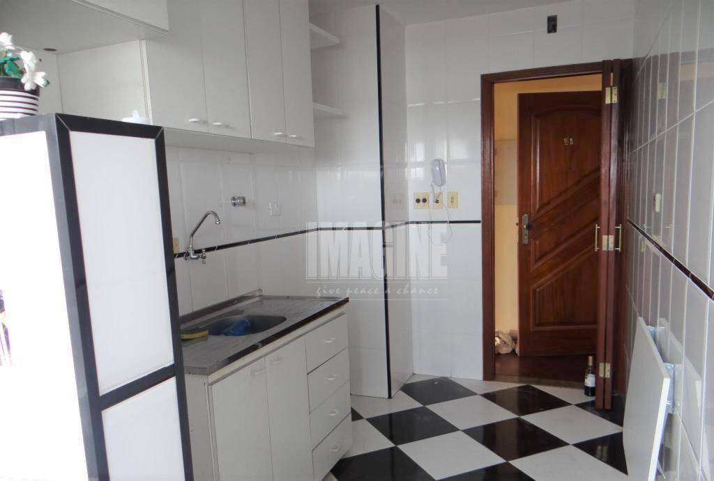 Apartamento à venda com 2 quartos, 50m² - Foto 2