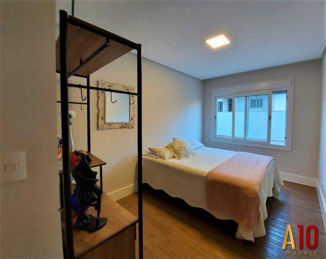 Apartamento à venda com 3 quartos, 209m² - Foto 15