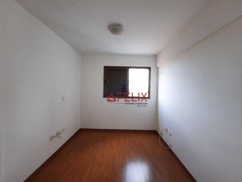 Apartamento à venda com 3 quartos, 107m² - Foto 24