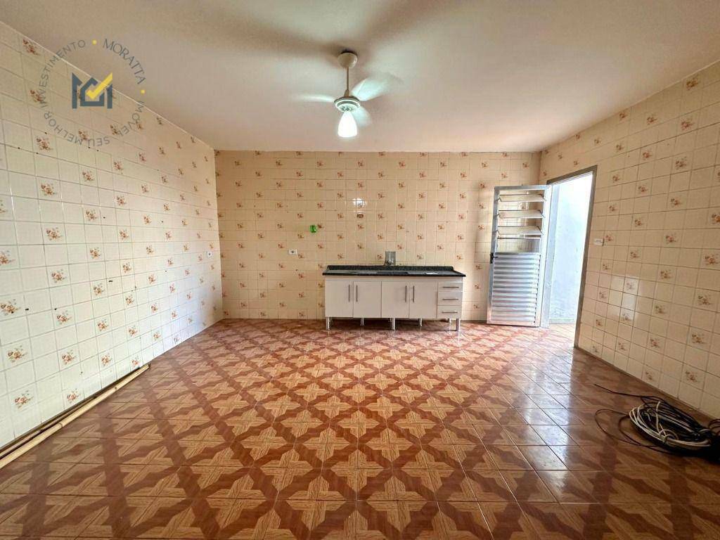 Casa à venda com 2 quartos, 100m² - Foto 1