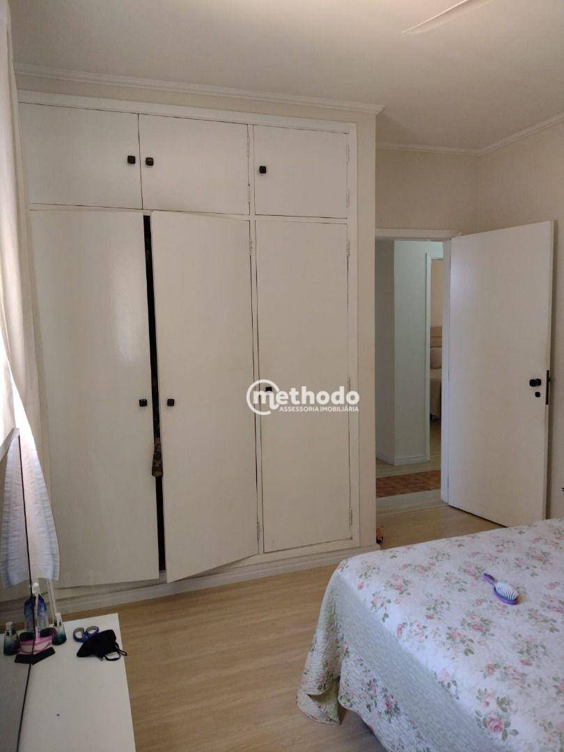 Casa à venda com 3 quartos, 240m² - Foto 11