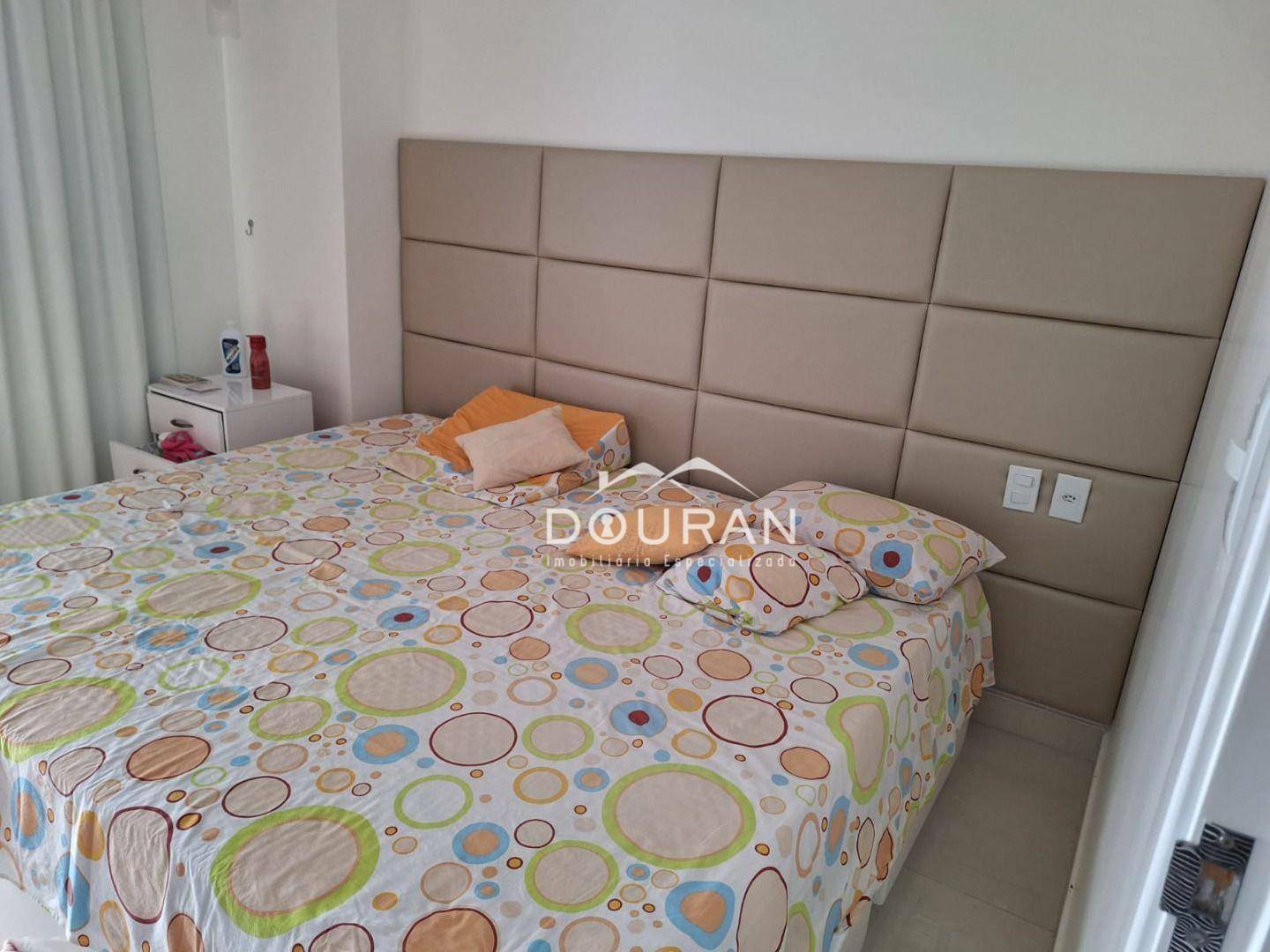 Apartamento à venda com 3 quartos, 98m² - Foto 2