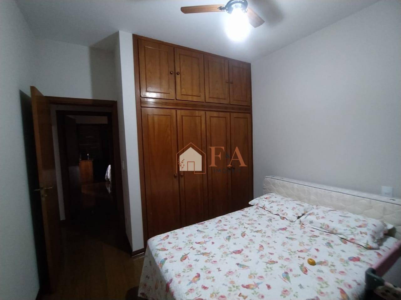 Apartamento à venda com 4 quartos, 240m² - Foto 20