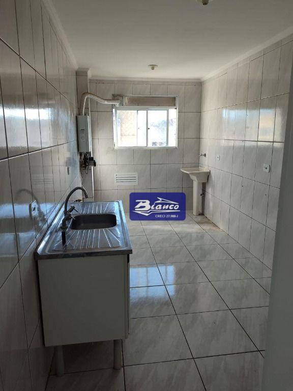 Apartamento à venda com 2 quartos, 62m² - Foto 2