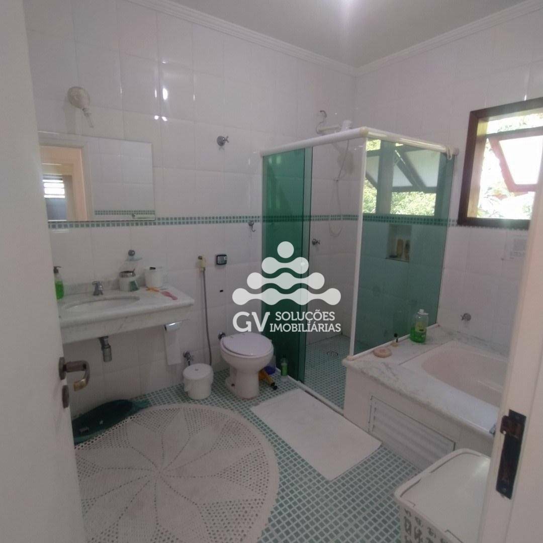 Casa de Condomínio à venda com 4 quartos, 432m² - Foto 13