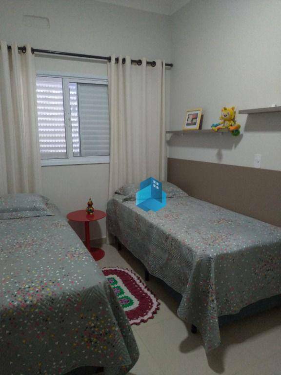 Casa à venda com 3 quartos, 132m² - Foto 13