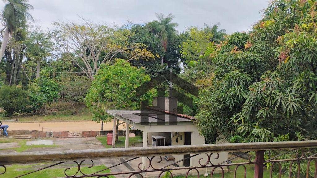 Casa de Condomínio à venda com 4 quartos, 220m² - Foto 18