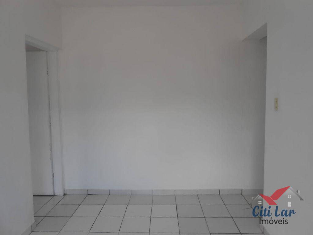 Casa para alugar com 1 quarto, 38m² - Foto 6