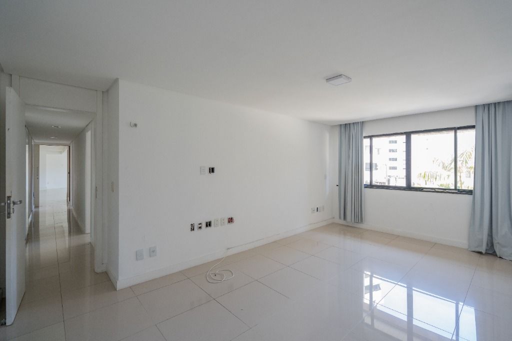 Apartamento à venda com 3 quartos, 210m² - Foto 11