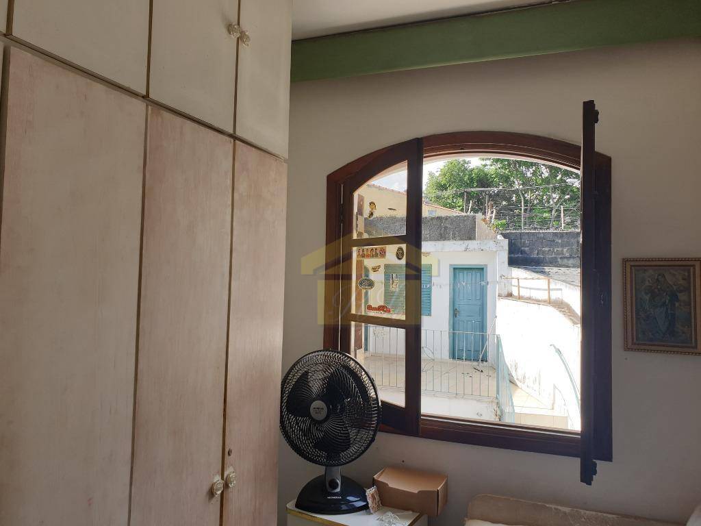 Sobrado à venda com 3 quartos, 200m² - Foto 19