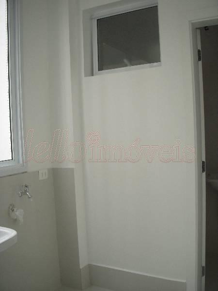 Apartamento à venda com 3 quartos, 257m² - Foto 11