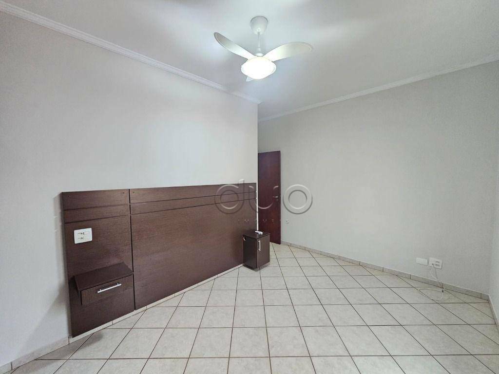 Casa para alugar com 2 quartos, 142m² - Foto 12