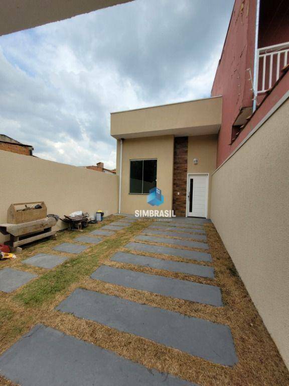 Casa à venda com 2 quartos, 72m² - Foto 12