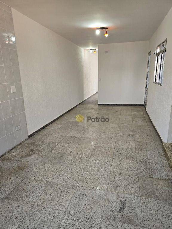 Sobrado à venda com 2 quartos, 174m² - Foto 19