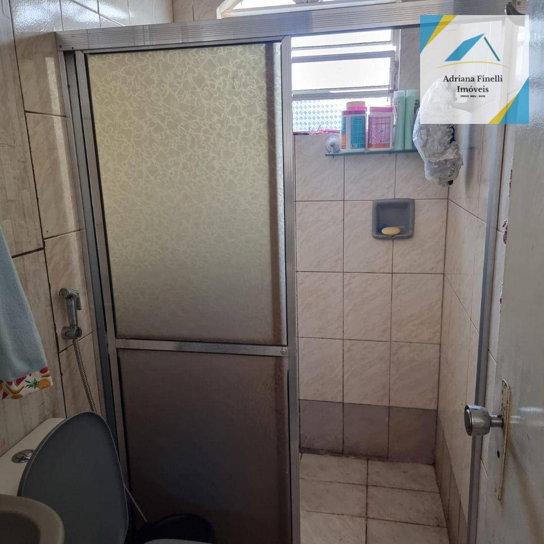 Casa à venda com 3 quartos, 60m² - Foto 4