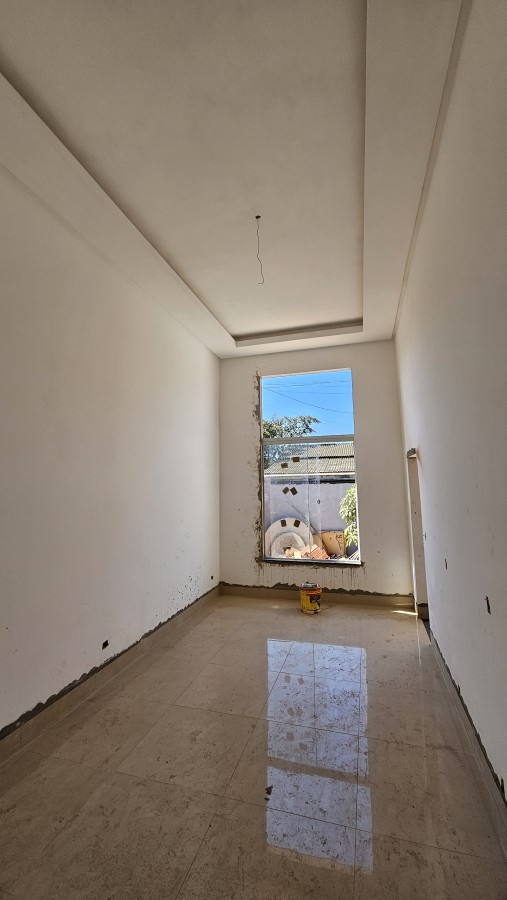 Casa à venda com 3 quartos, 233m² - Foto 4