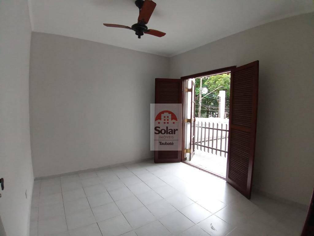 Casa para alugar com 4 quartos, 221m² - Foto 29