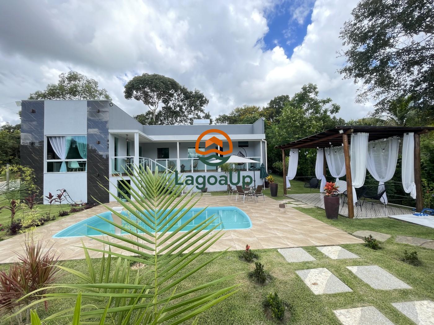 Casa de Condomínio à venda com 3 quartos, 250m² - Foto 1
