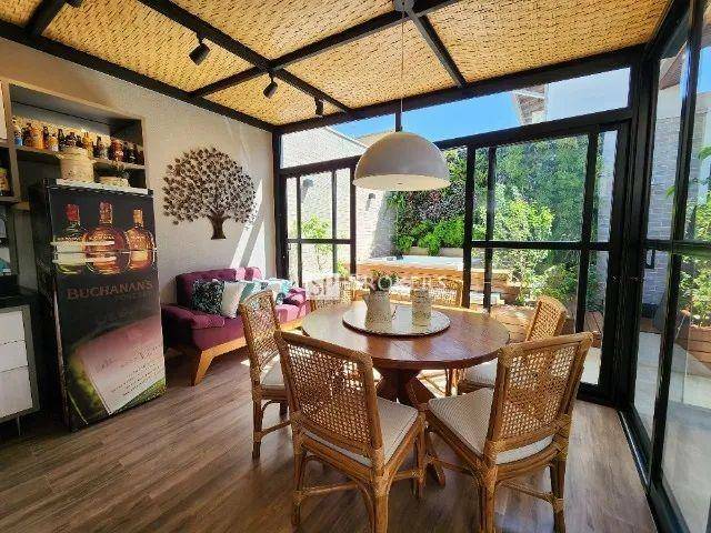 Casa à venda com 4 quartos, 200m² - Foto 3