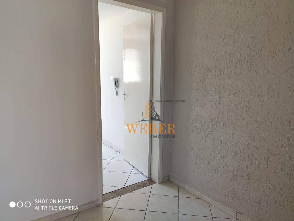 Apartamento à venda com 2 quartos, 50m² - Foto 4