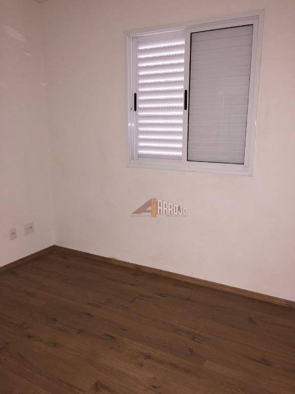 Apartamento à venda com 3 quartos, 62m² - Foto 12