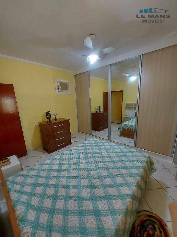 Chácara à venda com 3 quartos, 252m² - Foto 9