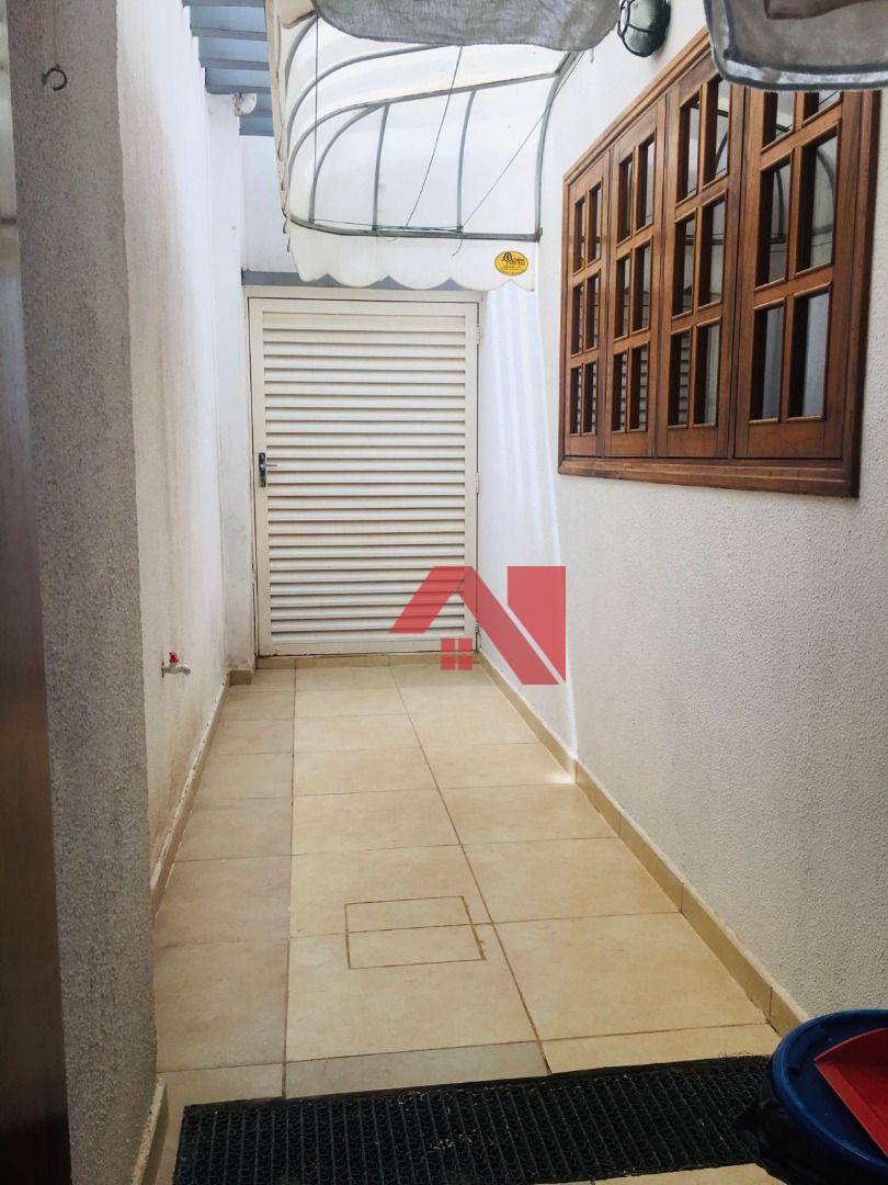 Sobrado à venda com 3 quartos, 274m² - Foto 32