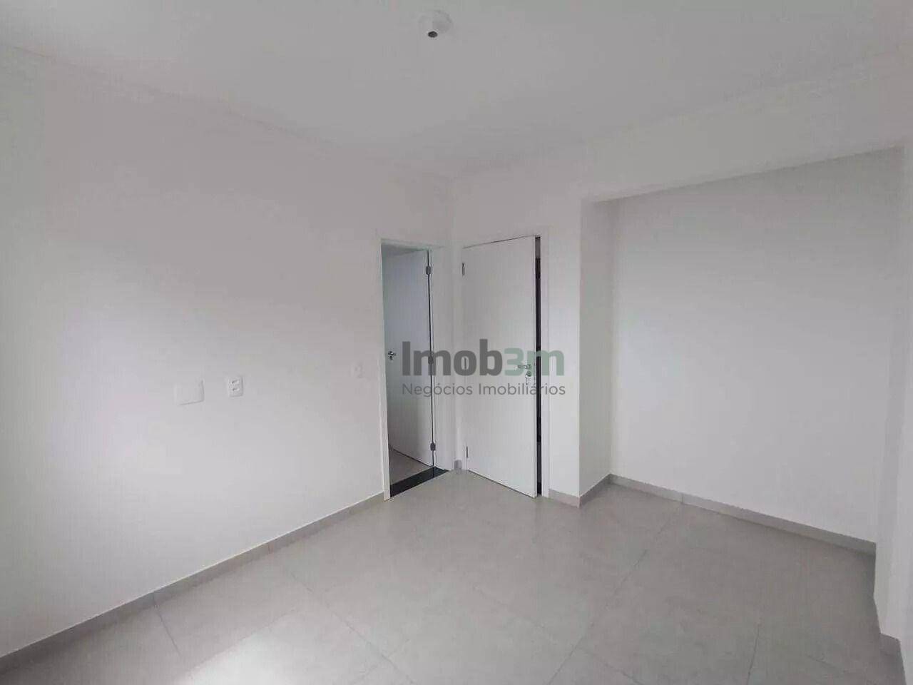 Apartamento, 2 quartos, 74 m² - Foto 2