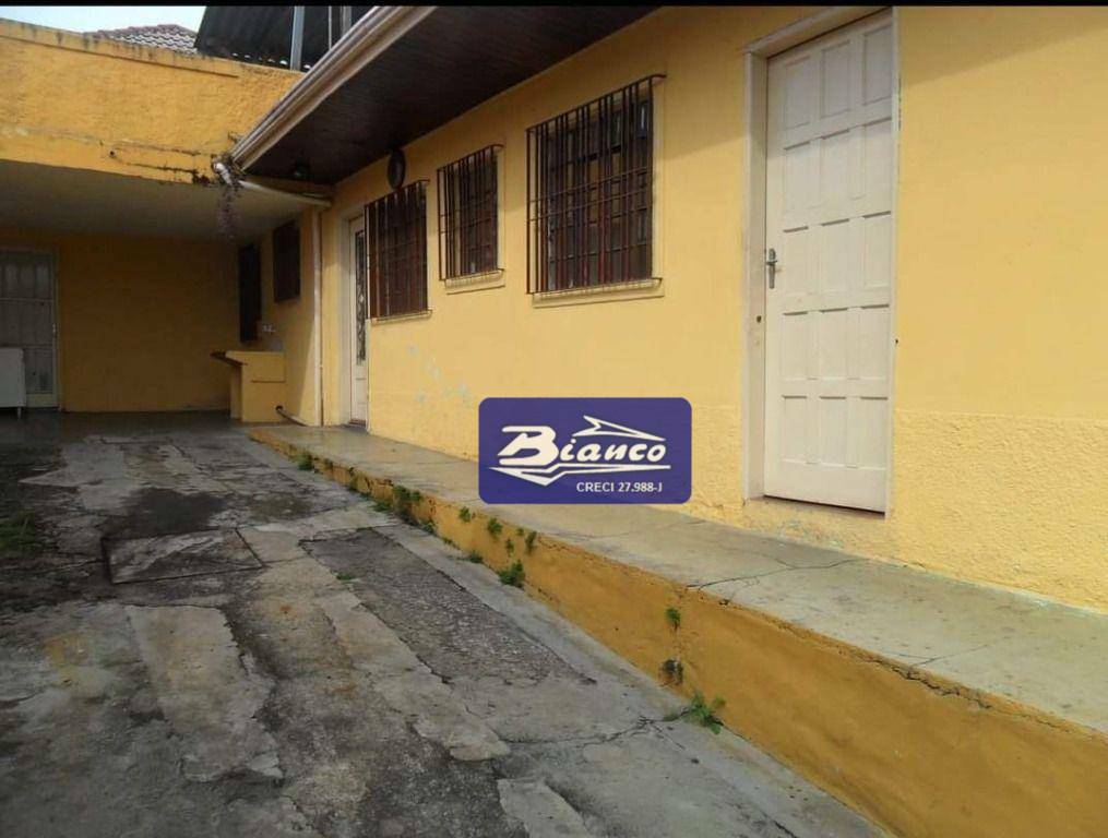 Casa à venda com 4 quartos, 105m² - Foto 3