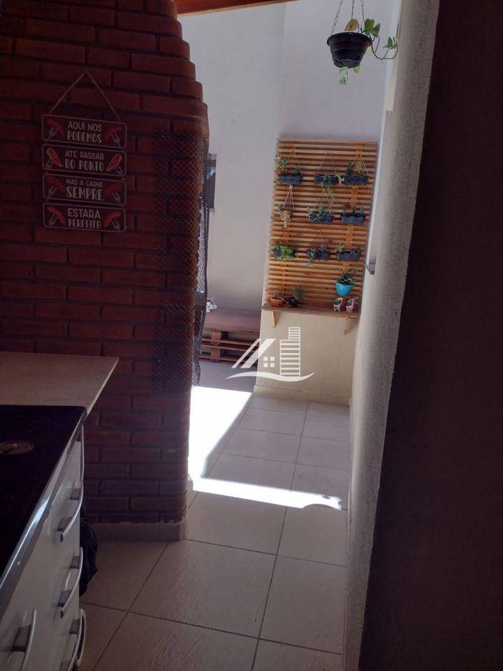 Apartamento à venda com 2 quartos, 62m² - Foto 4