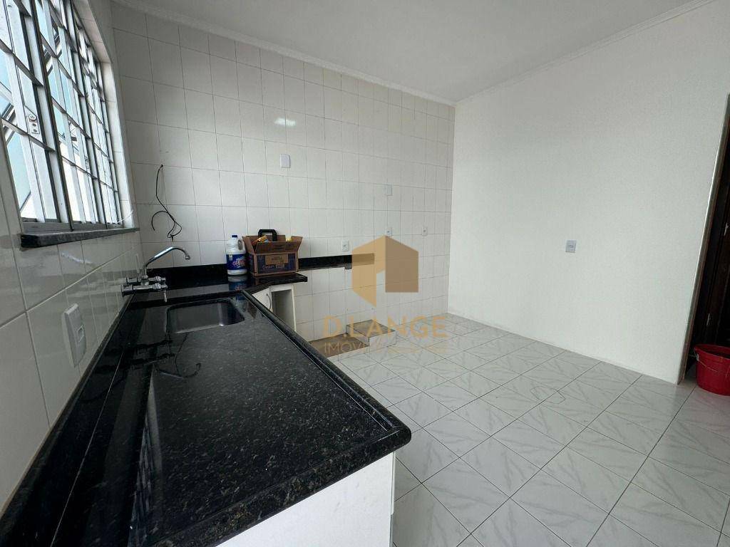 Casa à venda com 3 quartos, 199m² - Foto 28