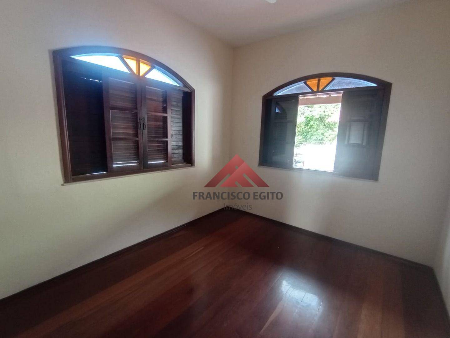 Casa à venda e aluguel com 4 quartos, 170m² - Foto 13