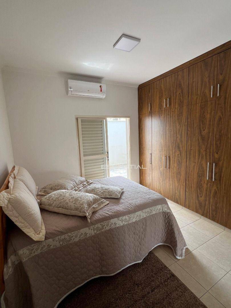 Sobrado à venda com 4 quartos, 220m² - Foto 13