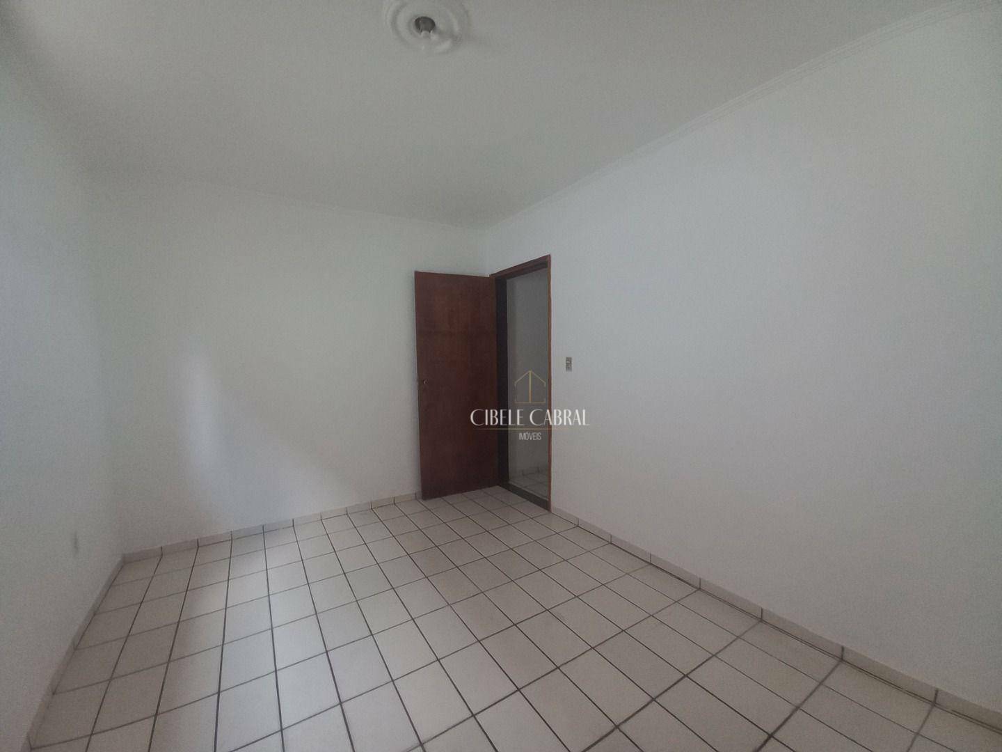 Casa à venda com 2 quartos, 100m² - Foto 14