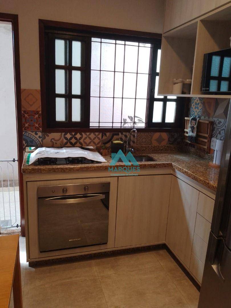 Casa à venda com 2 quartos, 90m² - Foto 18