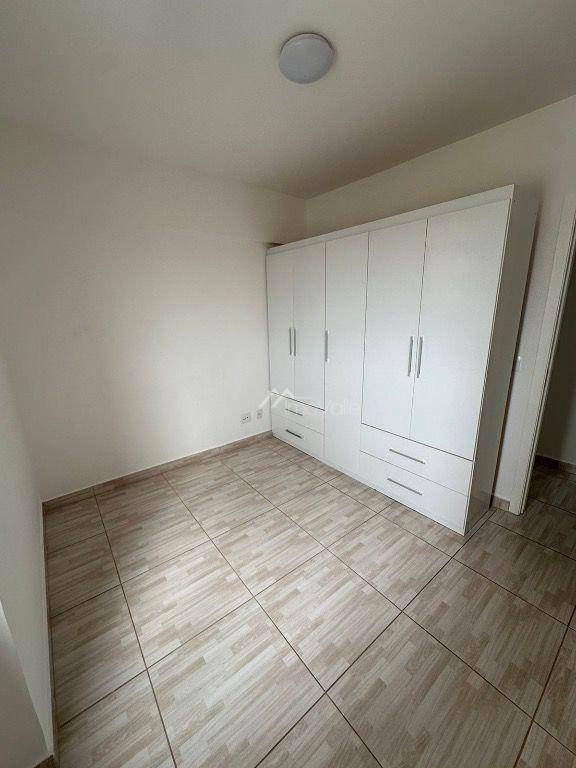 Apartamento à venda com 2 quartos, 52m² - Foto 11