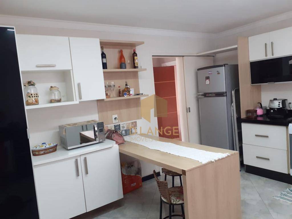 Casa de Condomínio à venda com 3 quartos, 330m² - Foto 19