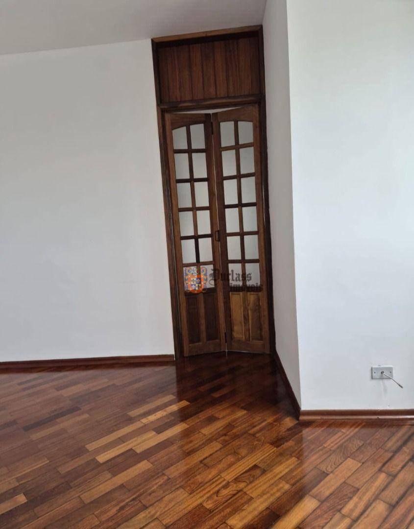 Apartamento à venda com 3 quartos, 73m² - Foto 9