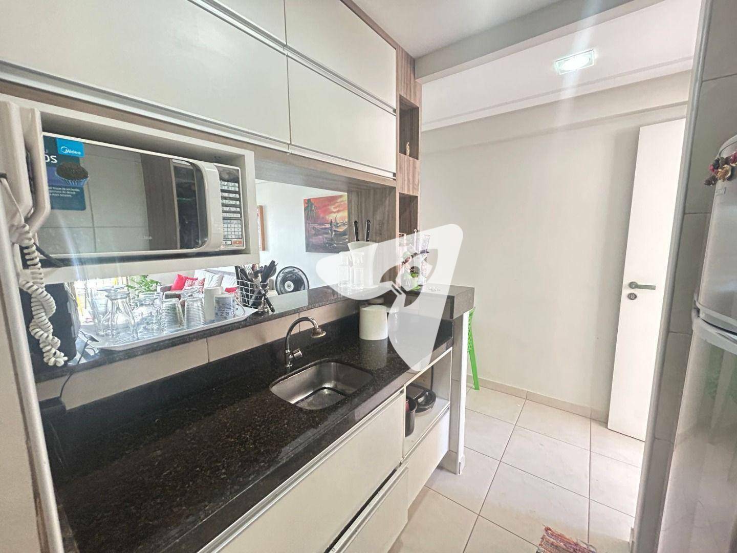 Apartamento à venda com 2 quartos, 65m² - Foto 10