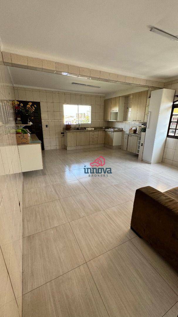 Casa à venda com 3 quartos, 339m² - Foto 4