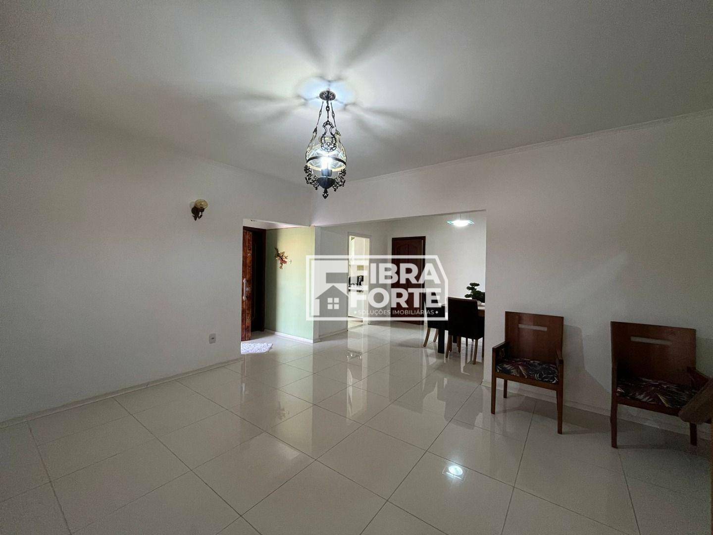 Casa, 3 quartos, 169 m² - Foto 2