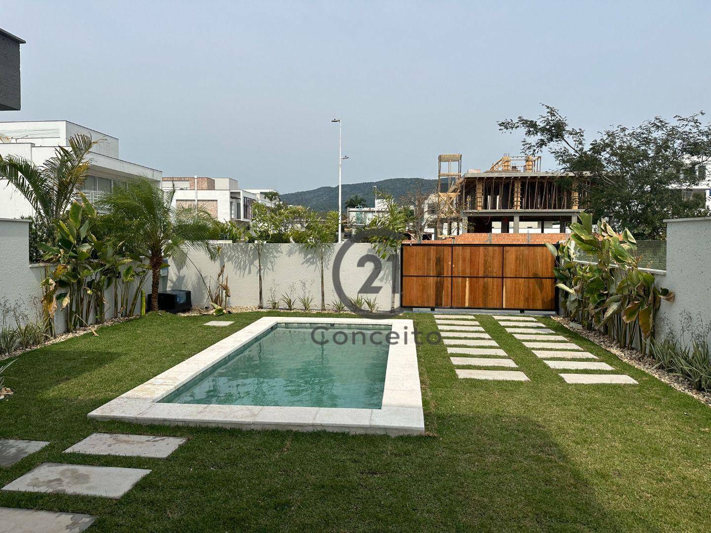 Casa à venda com 3 quartos, 238m² - Foto 7