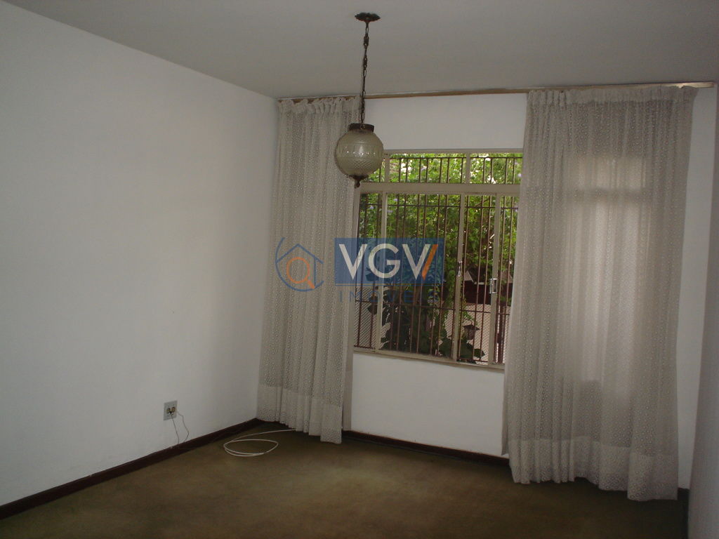 Casa à venda e aluguel com 2 quartos, 130m² - Foto 9